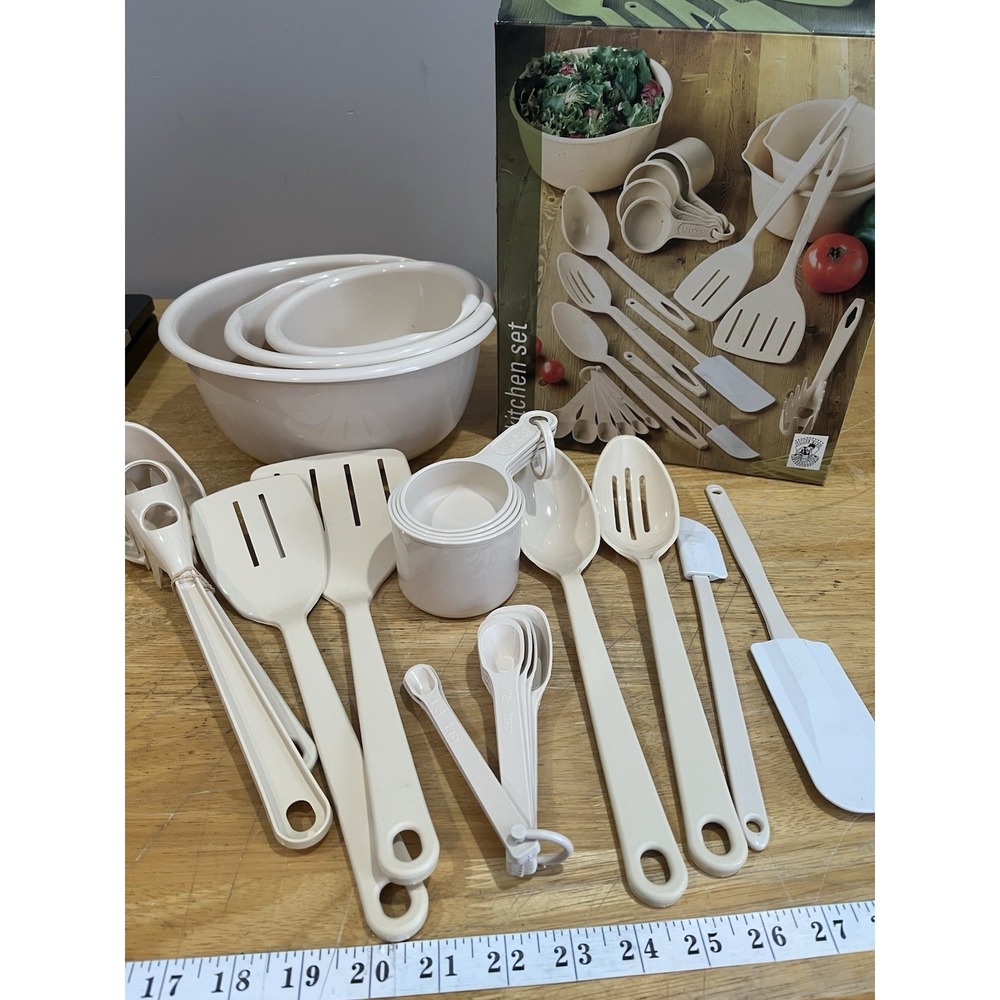 Vtg Tailor Made Kitchen Utensil Set 12 Piece Almond‎ NOS Spoons Measuring Bowls
